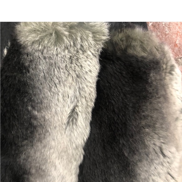 Harrison Morgan Genuine beautiful softest Fur, Cashmere Shrug , shawl, sweater - Picture 4 of 16